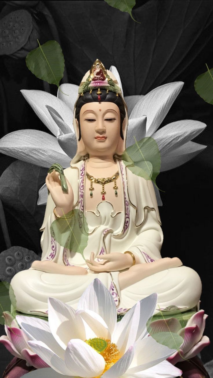 736x1304 Sien Ming & Buddha