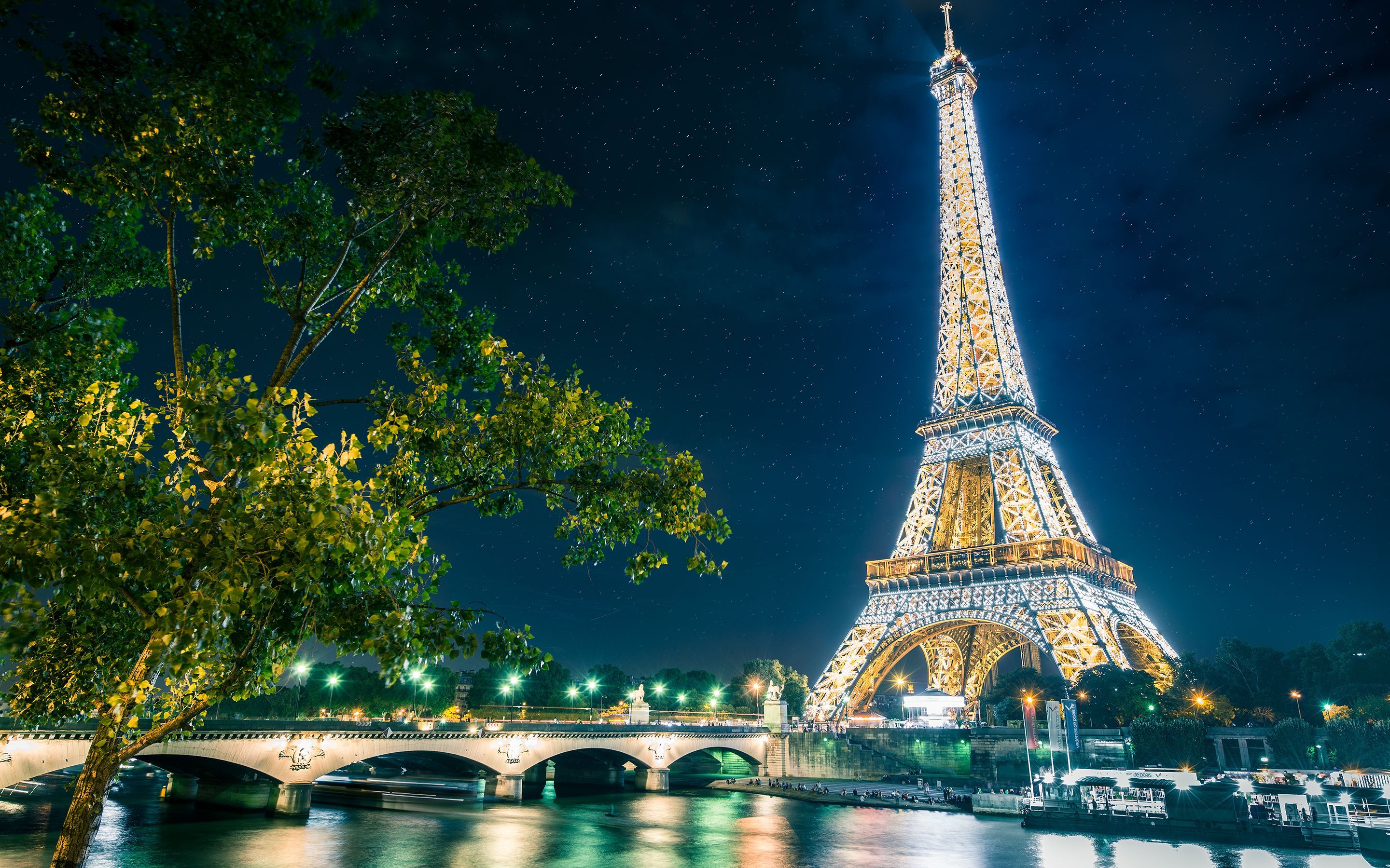 2880x1800 Eiffel Tower