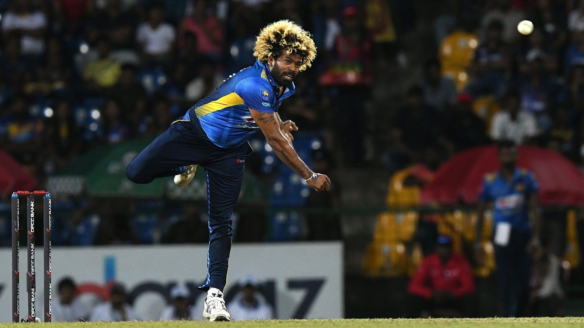 1920x1080 Roaring' Lasith Malinga has Twitter in disbelief