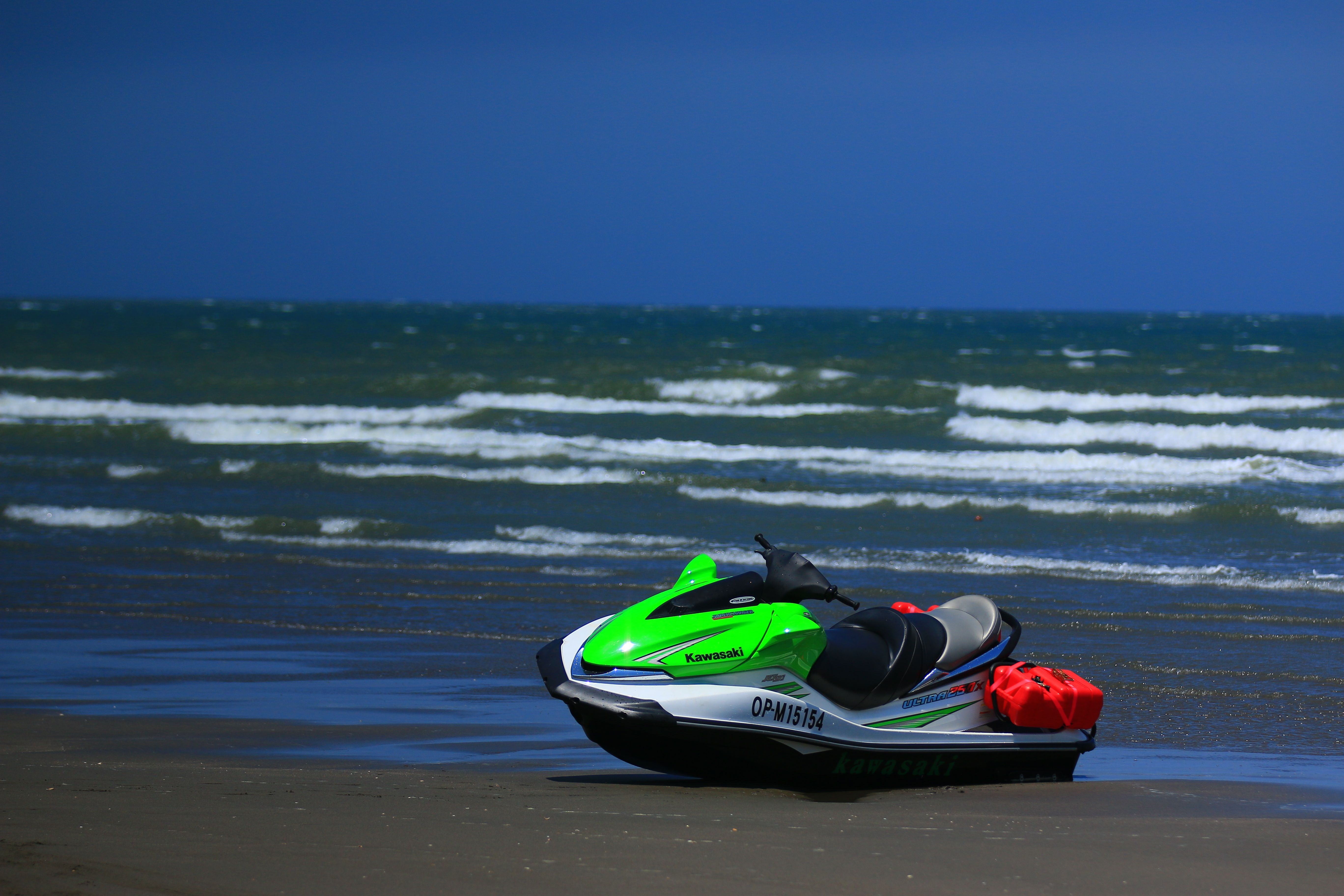 5472x3648 Jet Ski HD Wallpaper and Background