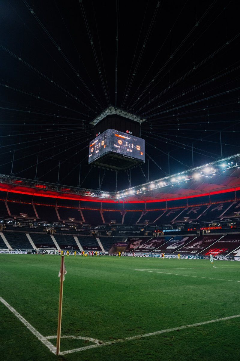 800x1200 Eintracht Frankfurt on X: #WallpaperWednesday