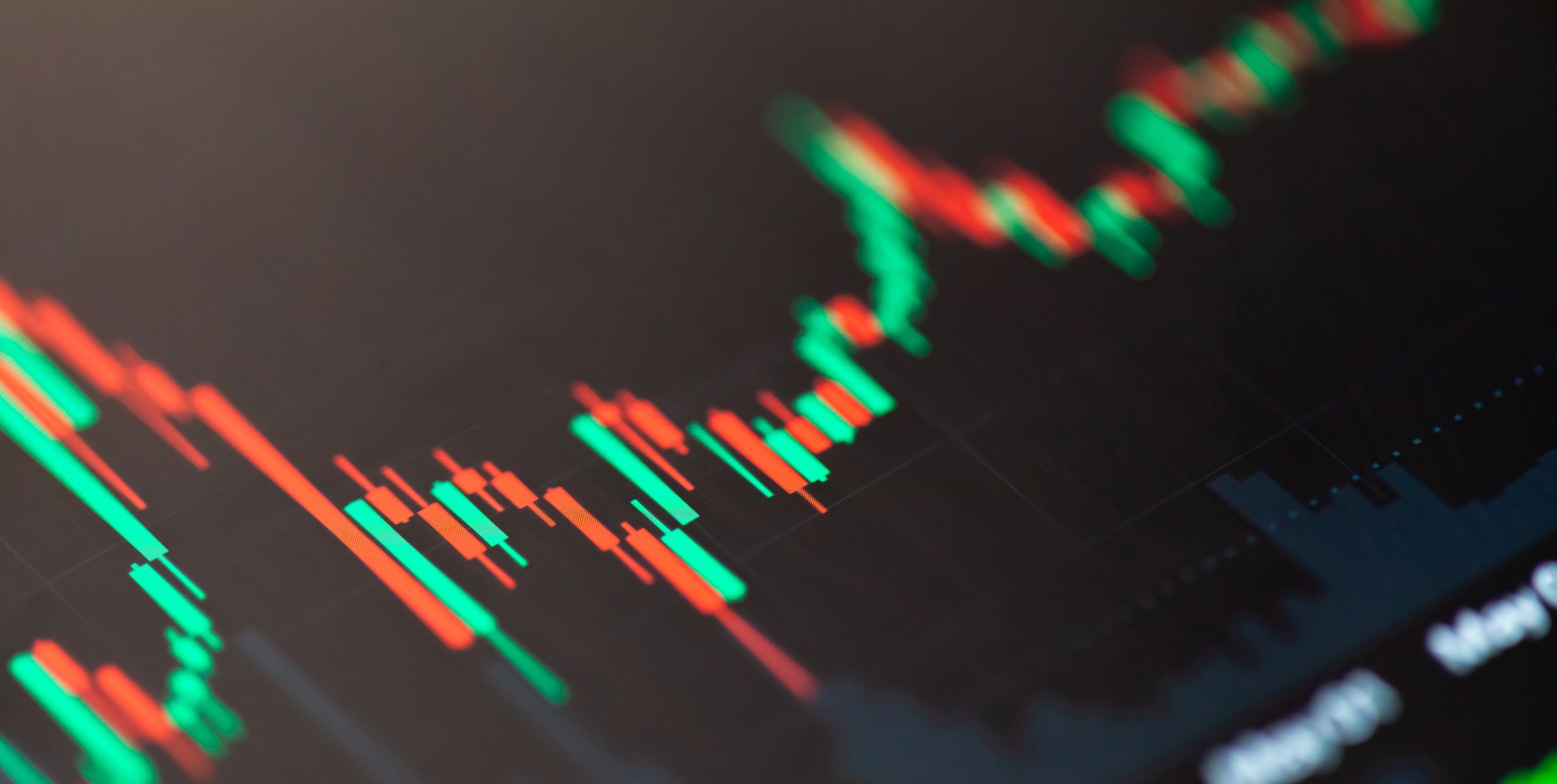 2437x1229 Is day trading more profitable than investing?
