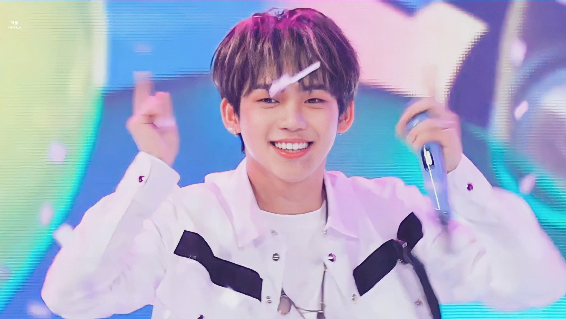 2170x1222 Hyunsuk Desktop Wallpaper