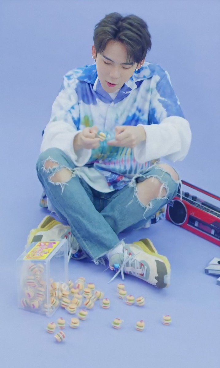 717x1200 yannie on X: [HD] CHOI HYUNSUK WALLPAPER (3) #TREASURE #트레저 #CHOIHYUNSUK #최현석 / X