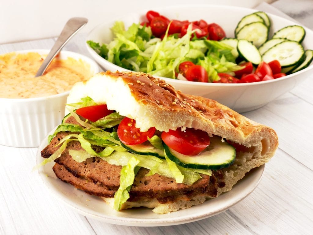 1024x768 Döner Kebab with Lamb and Pita