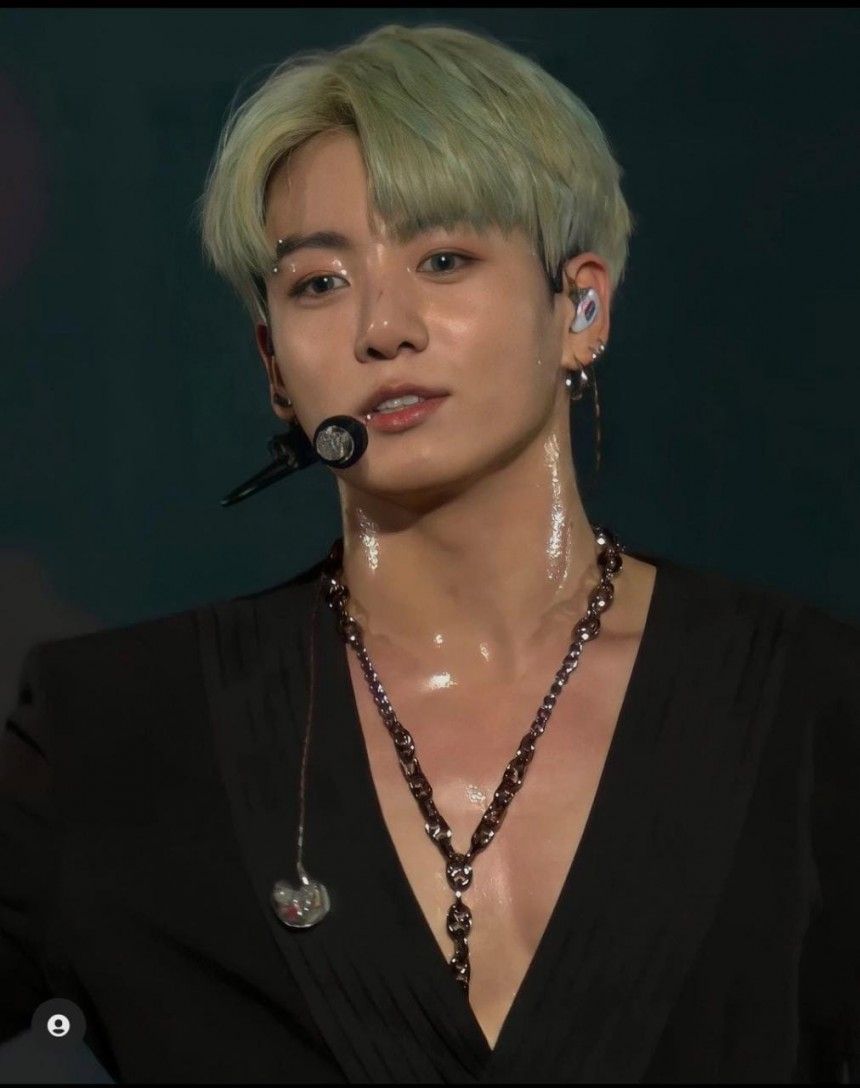 860x1088 Jungkook (BTS) Wallpaper Collection Download In 4K Wallpaper On Internet Free To Download
