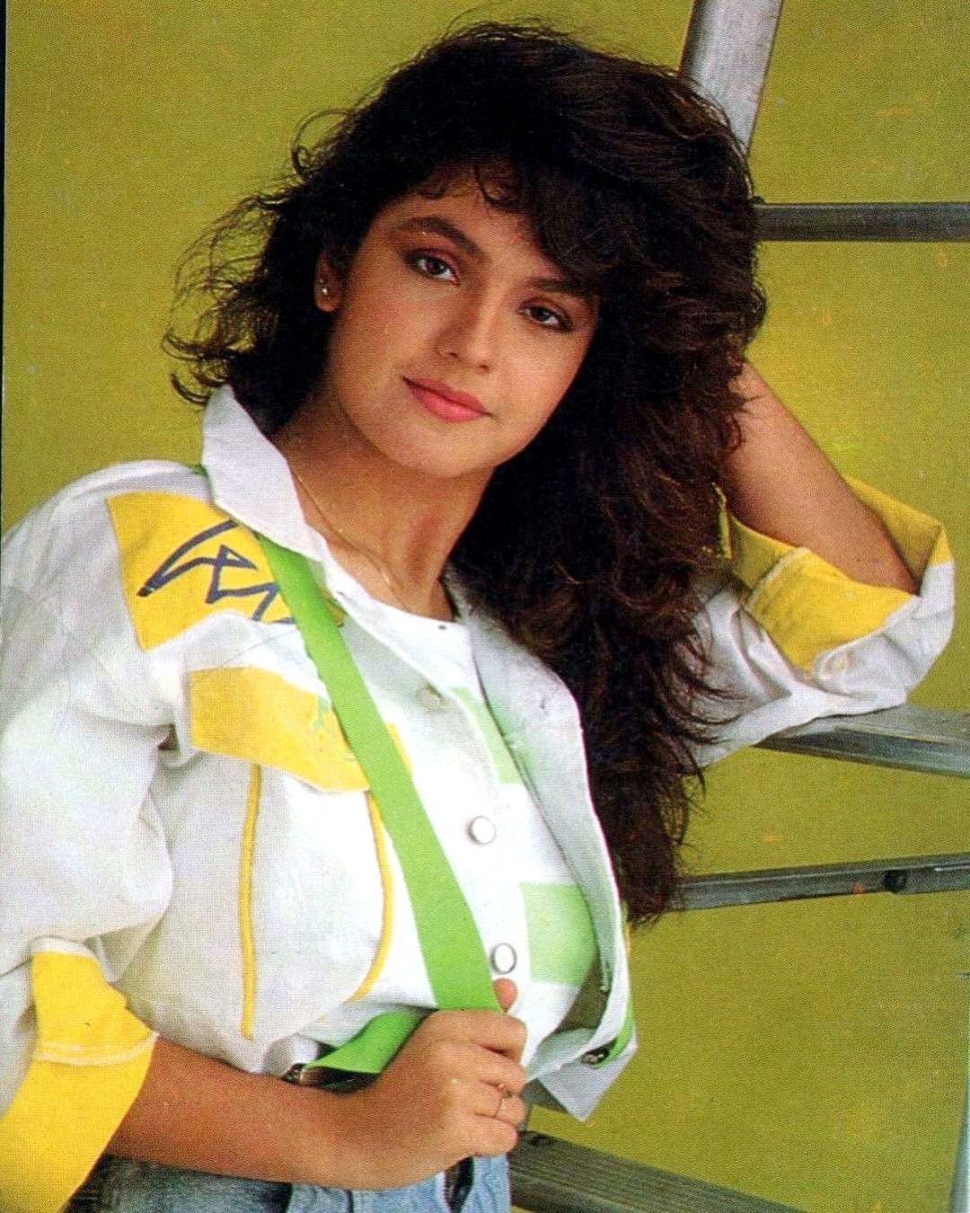 1080x1350 Pooja Bhatt. Old bollywood actress, Indian bollywood actress, Retro bollywood