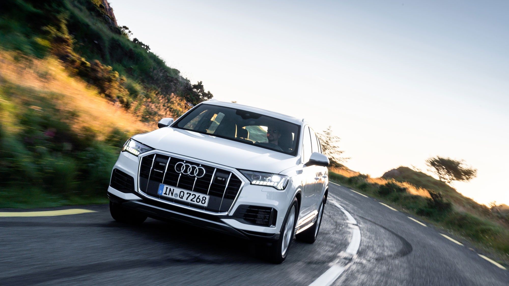 2000x1125 New Audi Q7 facelift review: incremental upgrades