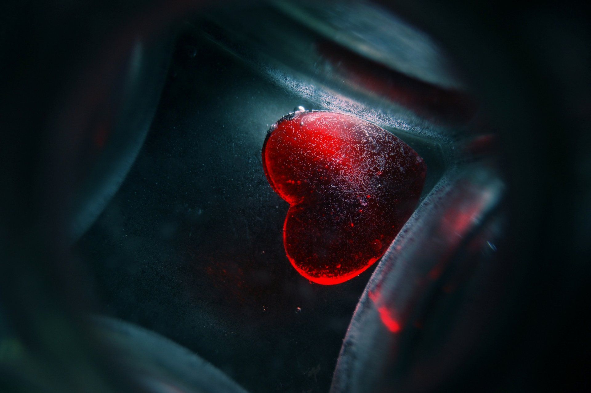 1920x1277 Red glass heart. Burning Heart for your phone