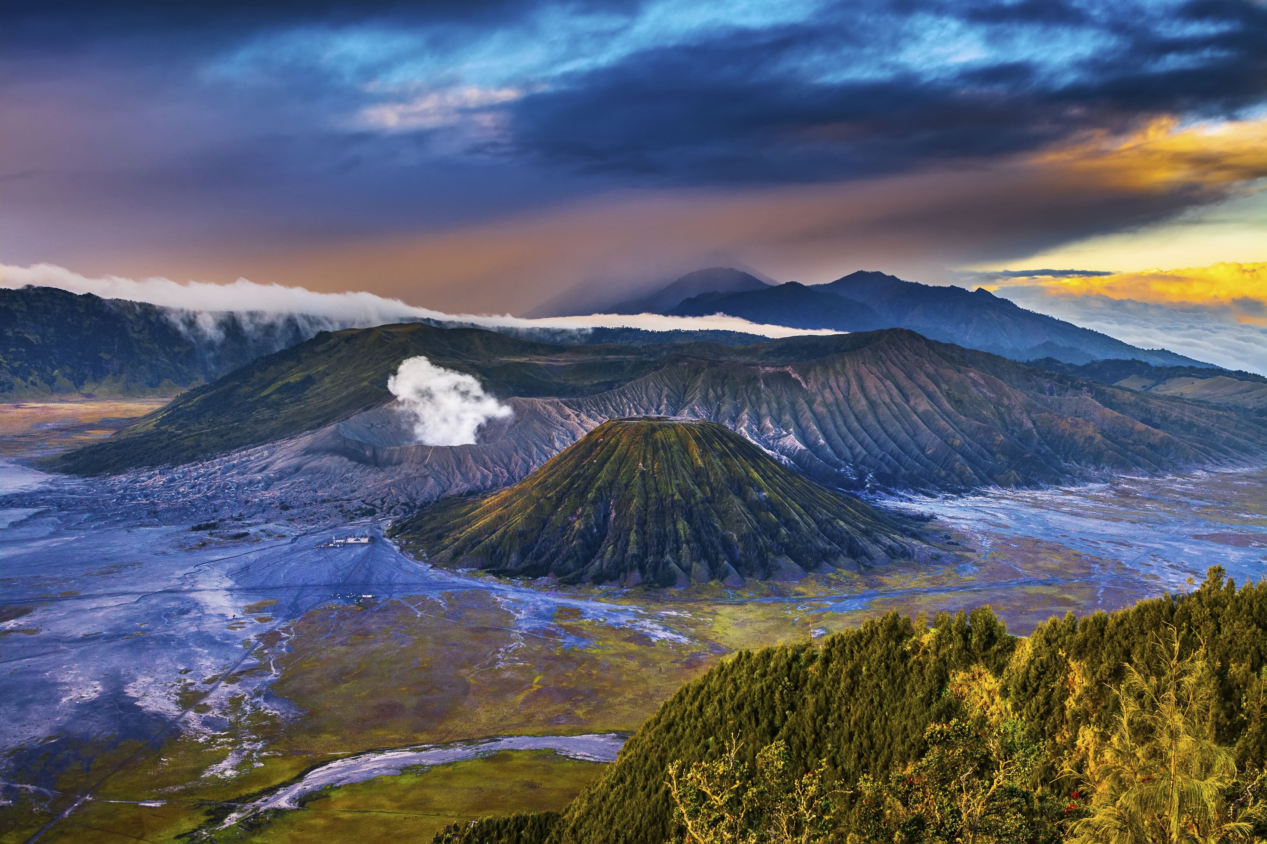 4200x2800 Mount Bromo volcano, Indonesia, Java. Questrom School of Business
