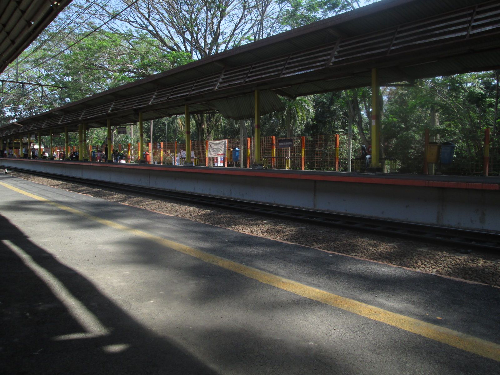 1600x1200 University of Indonesia