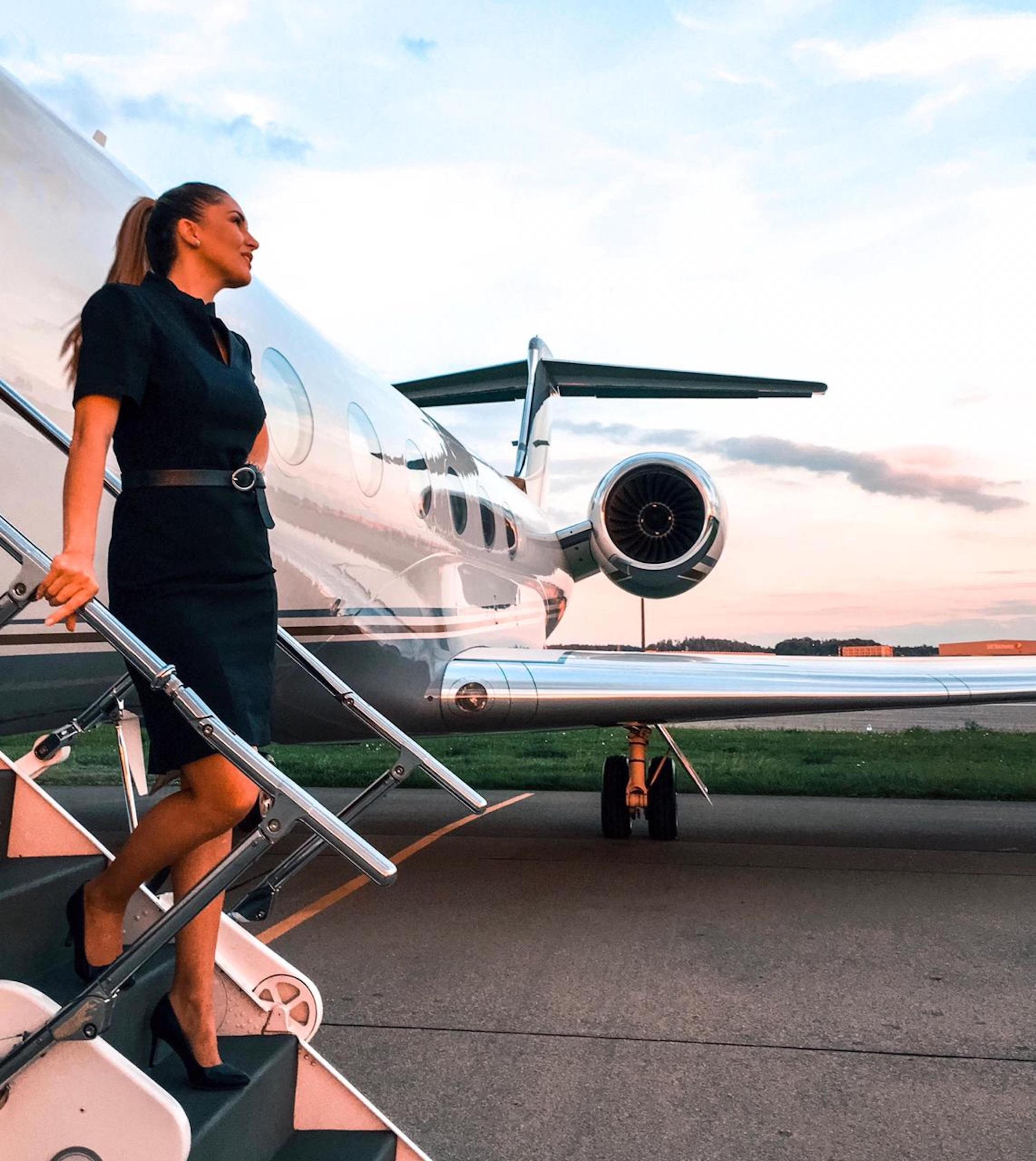 2358x2643 Private jet flight attendant shares her flying confessions