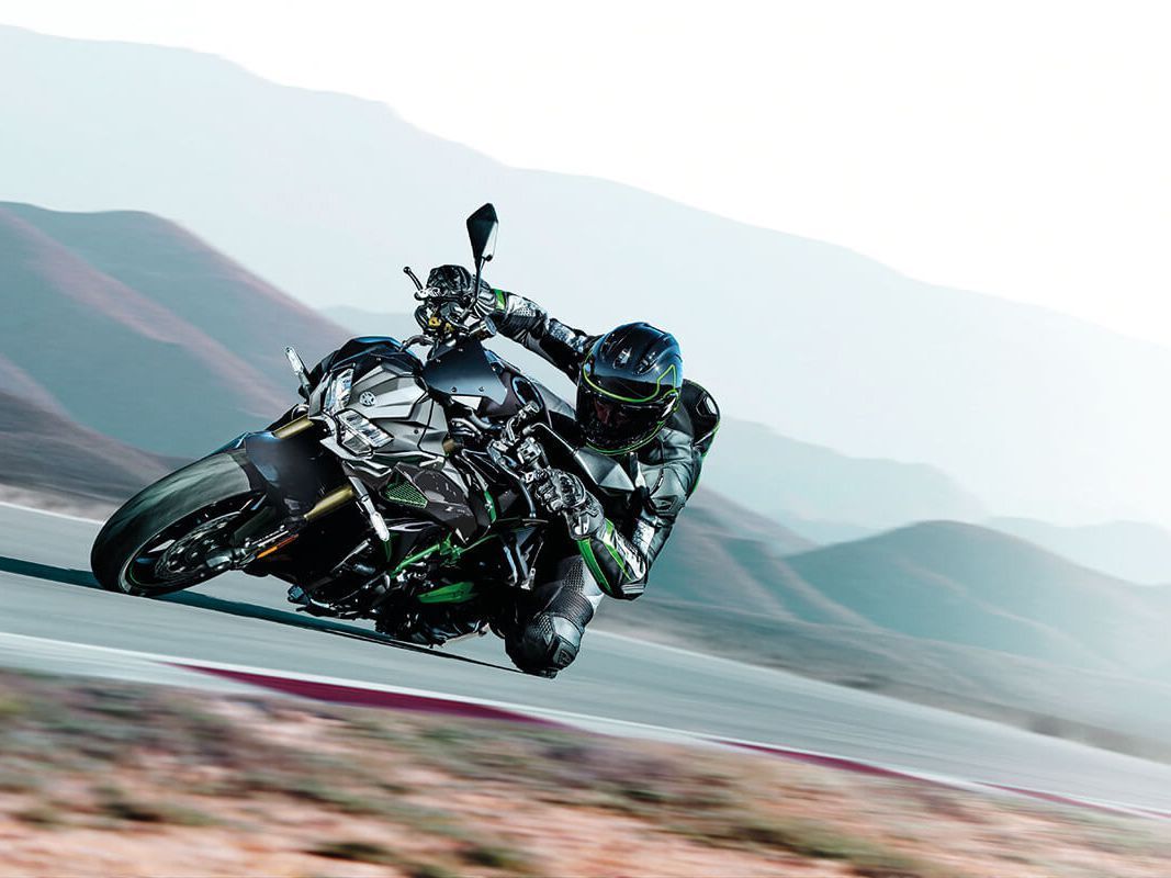 1067x800 Kawasaki Z H2 Buyer's Guide: Specs, Photo, Price