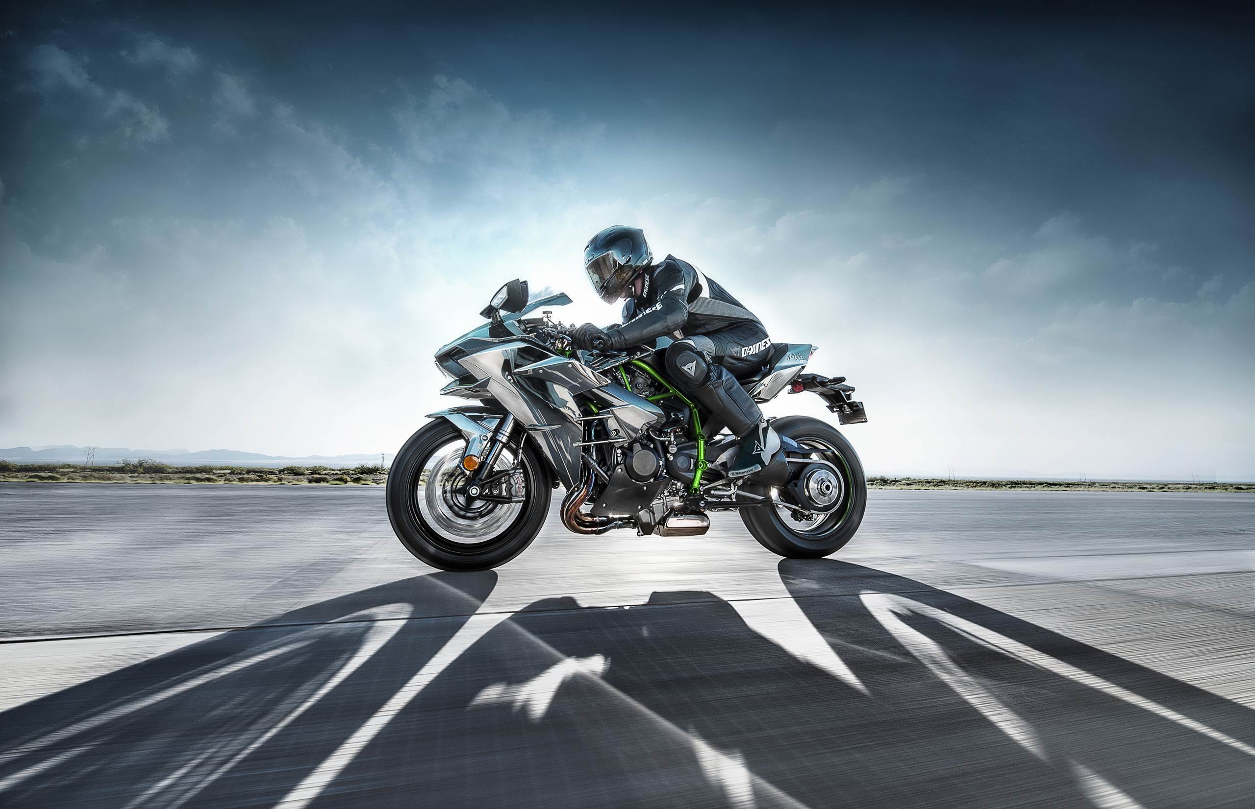 2560x1652 Kawasaki Ninja H2 Wallpaper