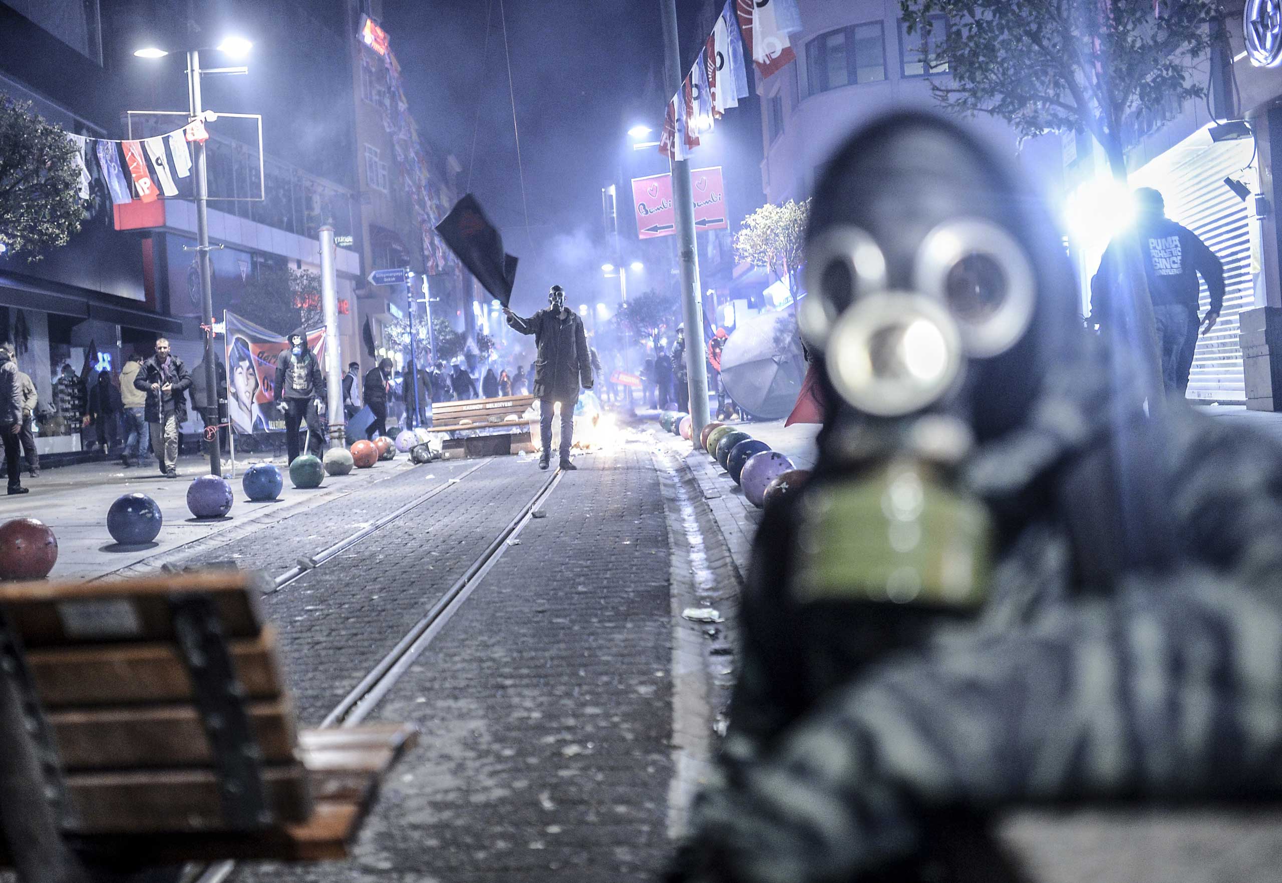 2560x1763 Photos: TIME Picks Bulent Killic as the Best Wire Photographer of 2014