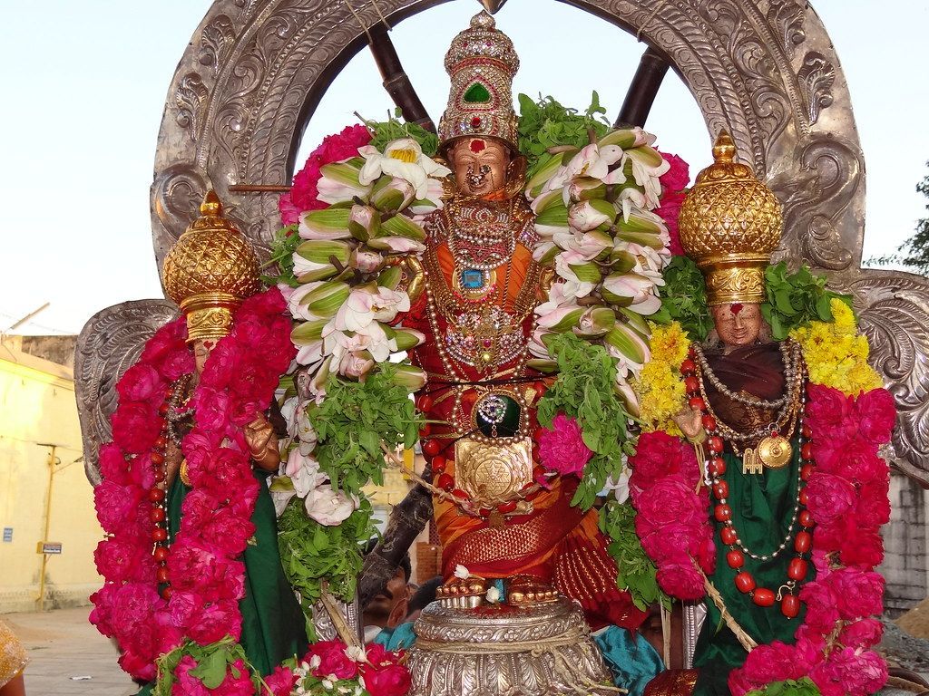 1024x768 kanchi kamakshi ambal temple photo