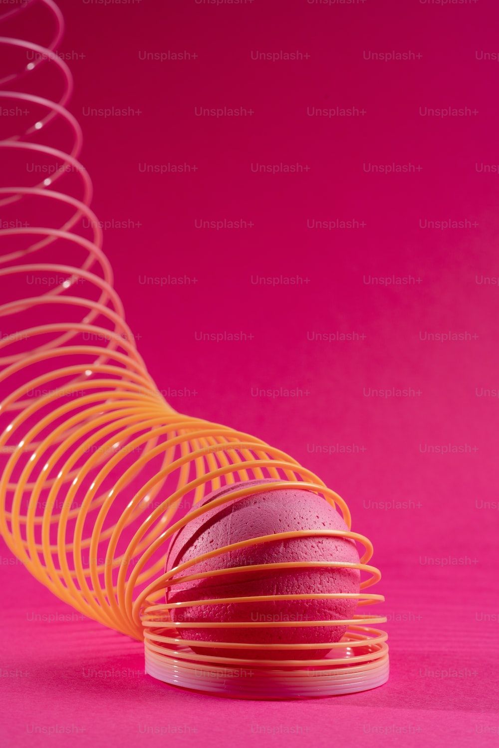Slinky Wallpapers - Top Free Slinky Backgrounds - WallpaperAccess
