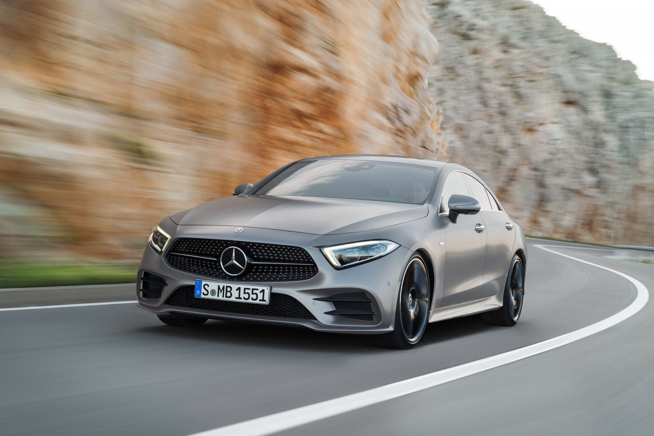 2560x1707 Mercedes Benz CLS Wallpaper