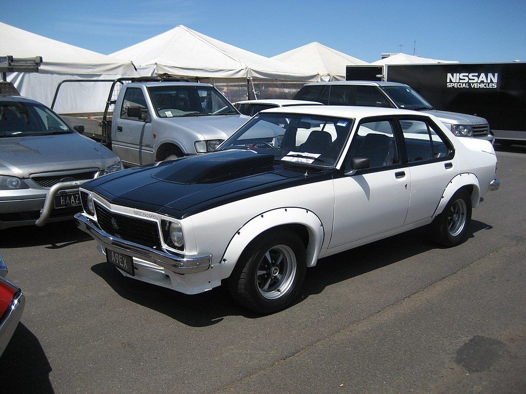 1024x768 Holden Torana LX SLR 5000