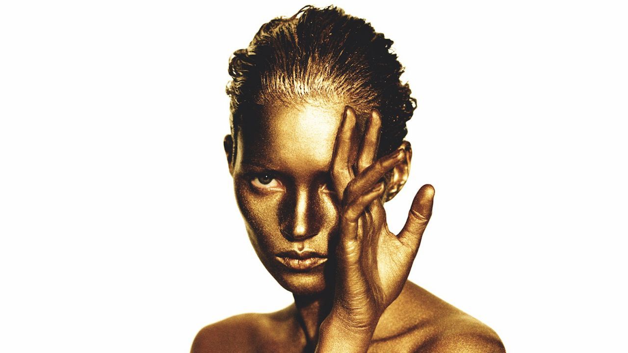 1280x720 Thierry Le Gouès's intimate photo are a 'love letter' to '90s supermodel era