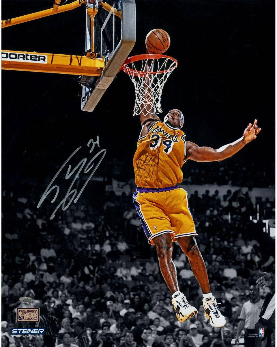 960x1200 Download Shaquille O'Neal In The Air Wallpaper