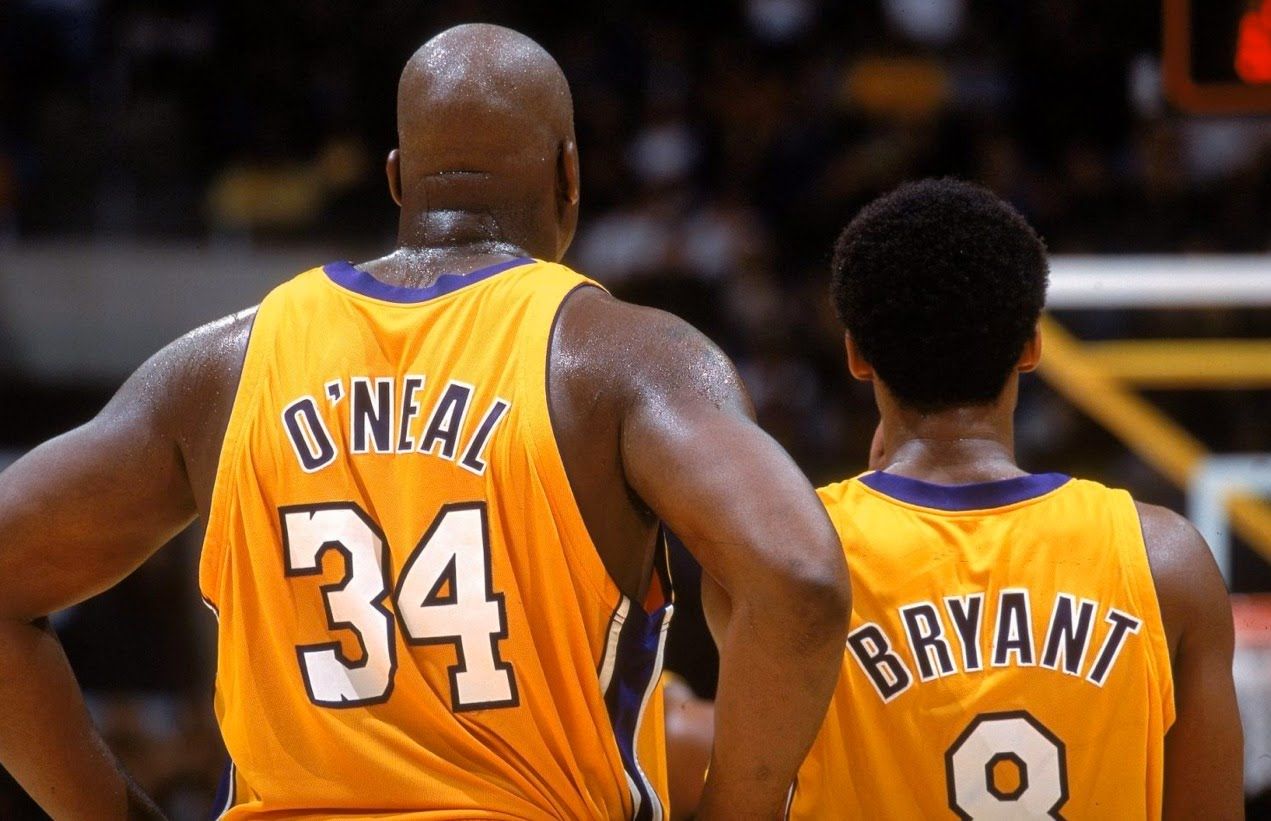 1271x821 Shaquille O'Neal Once Wore Kobe Bryant's Number 8 Jersey