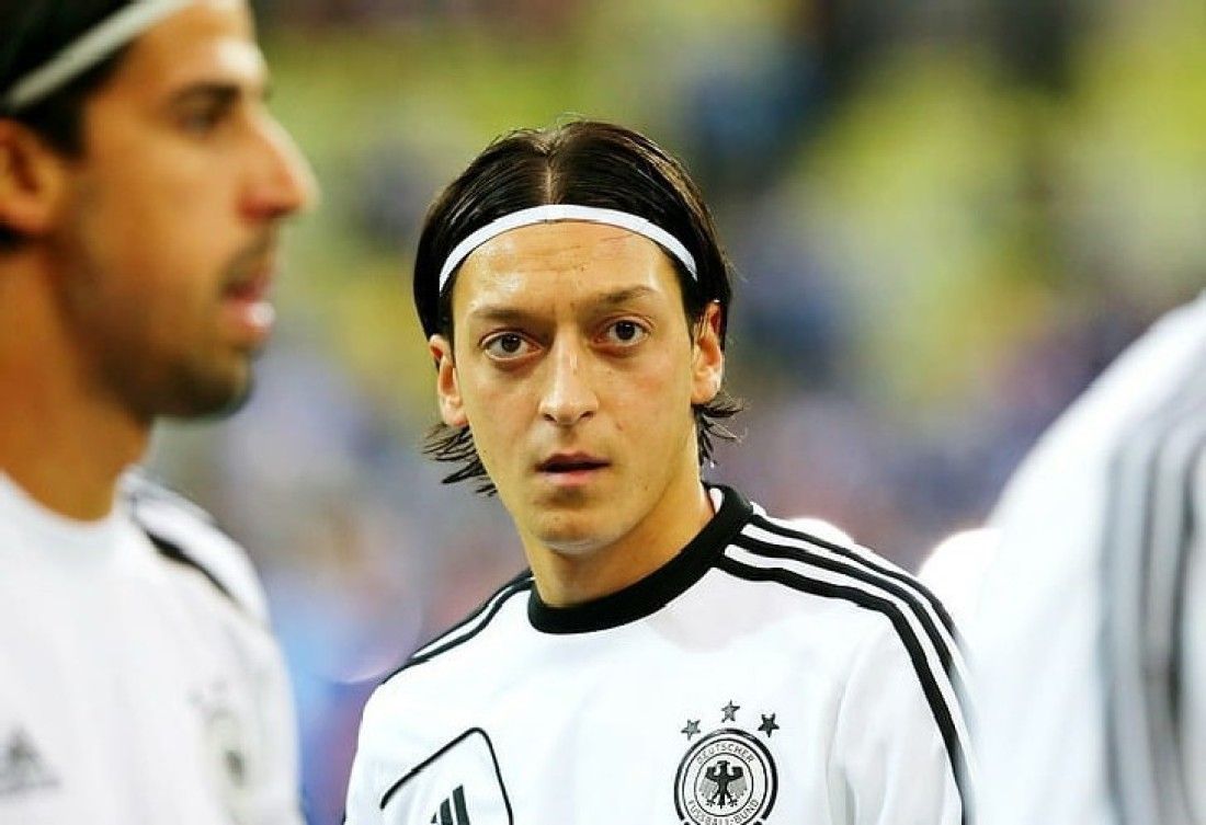 1100x753 Smoky Design germany mesut ozil soccer wallpaper Paper Poster Price in India Smoky Design germany mesut ozil soccer wallpaper Paper Poster online at