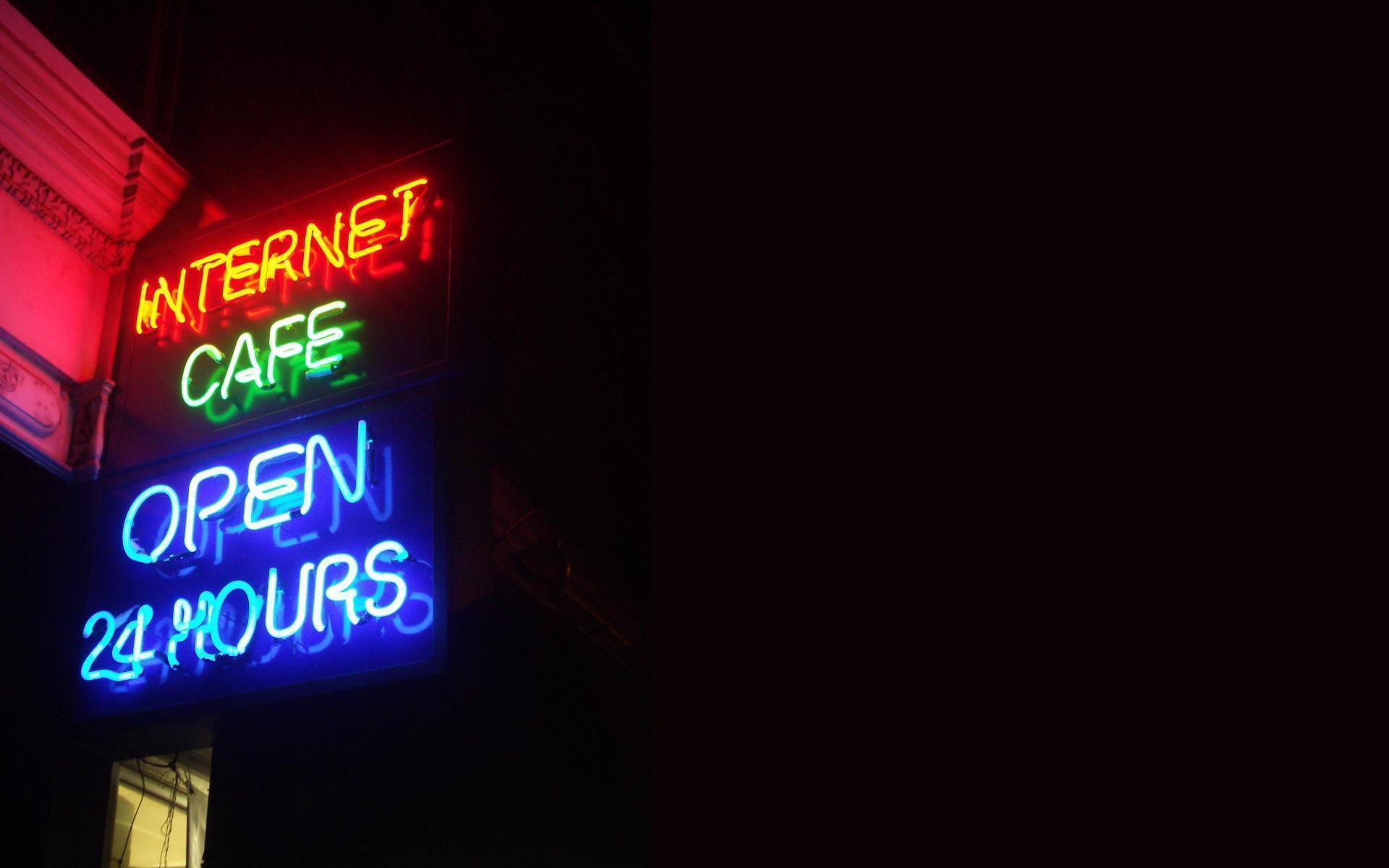 1920x1200 Cyber Cafe Wallpaper