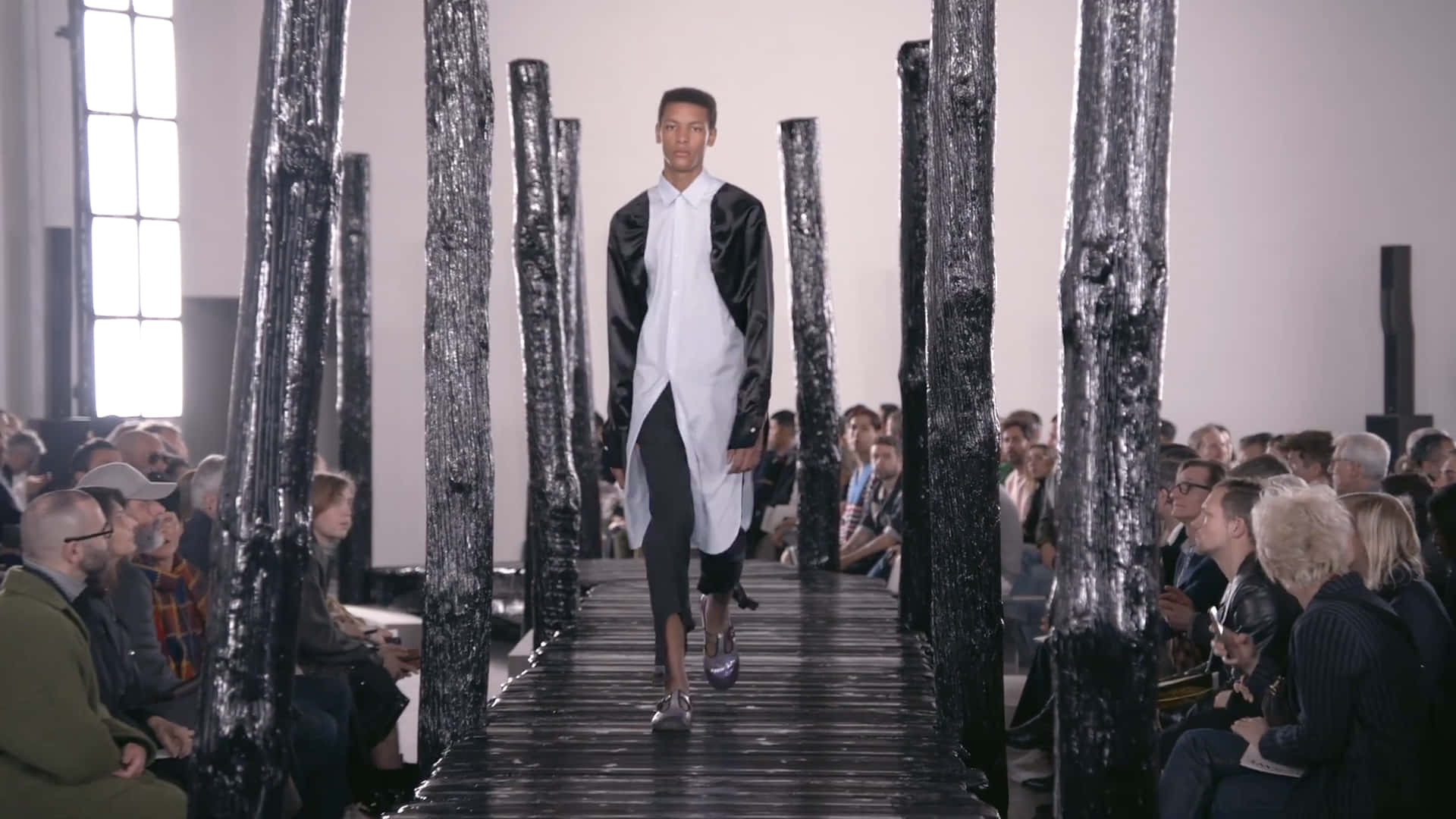1920x1080 Download Loewe A W 20 Menswear Show Wallpaper