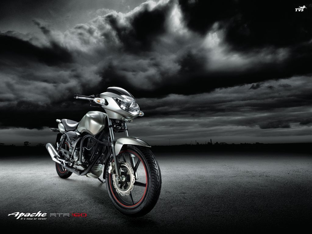 1024x768 Apache RTR 160 2017 Model Wallpaper