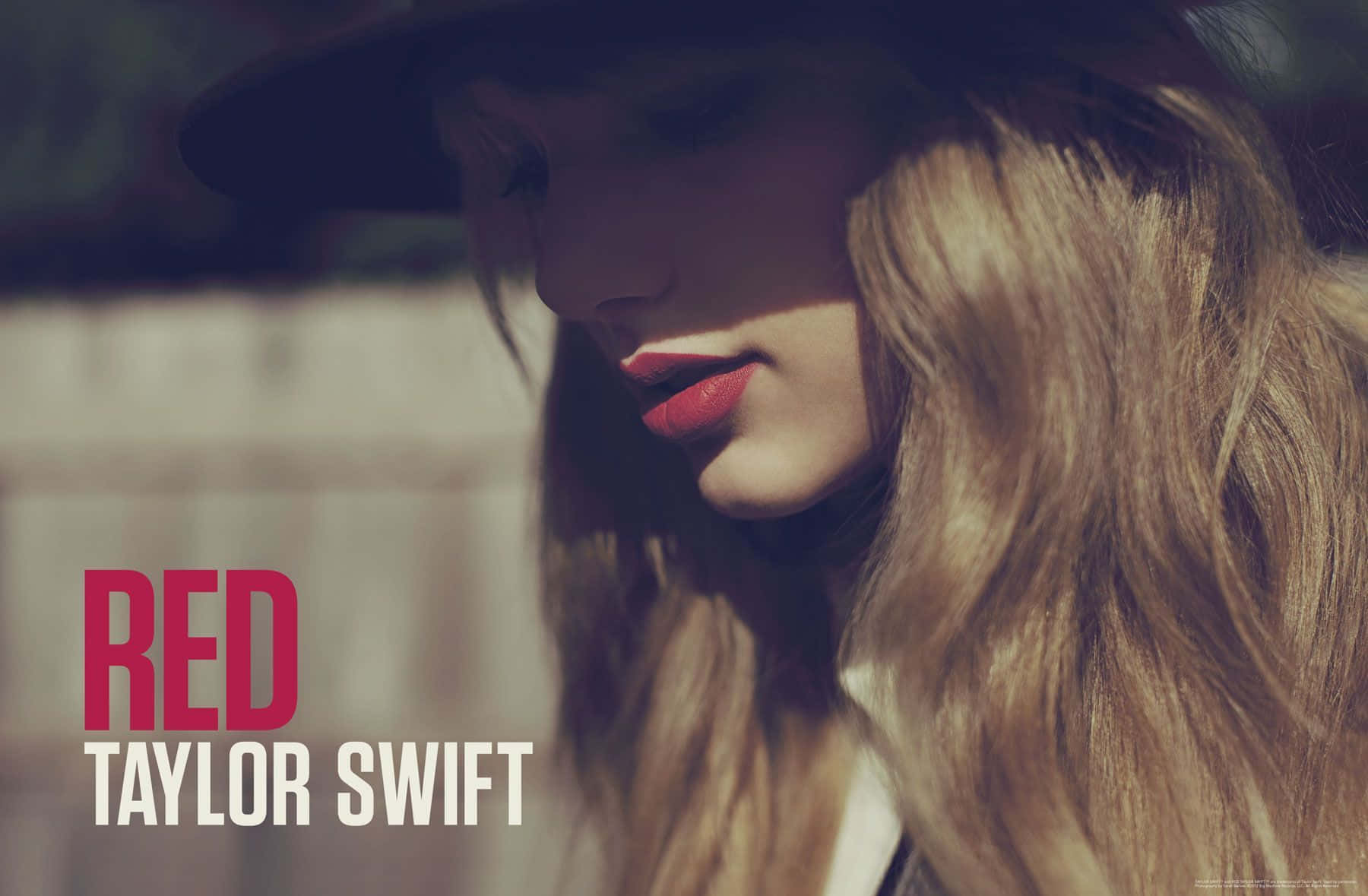 1800x1179 Download Enjoy Taylor Swift's Red Re Recorded Album Wallpaper