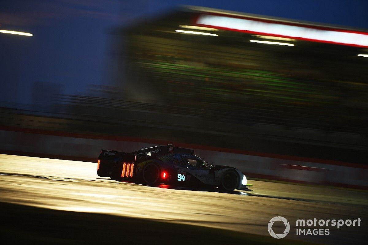 1200x800 Le Mans 24 Hours: Peugeot leads, Ferrari spins, Toyota out in hour 9