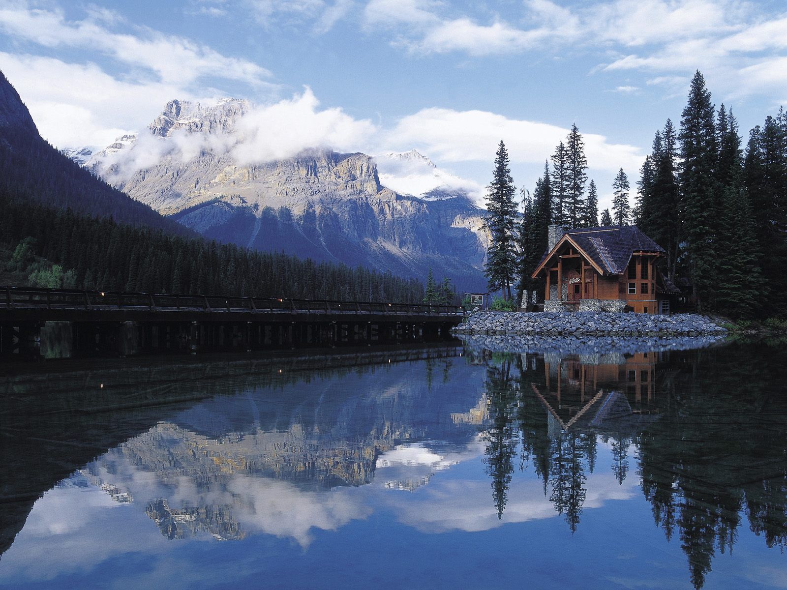 1600x1200 Yea, I could use a vacation!. Lake house, Lake cabins, Lake