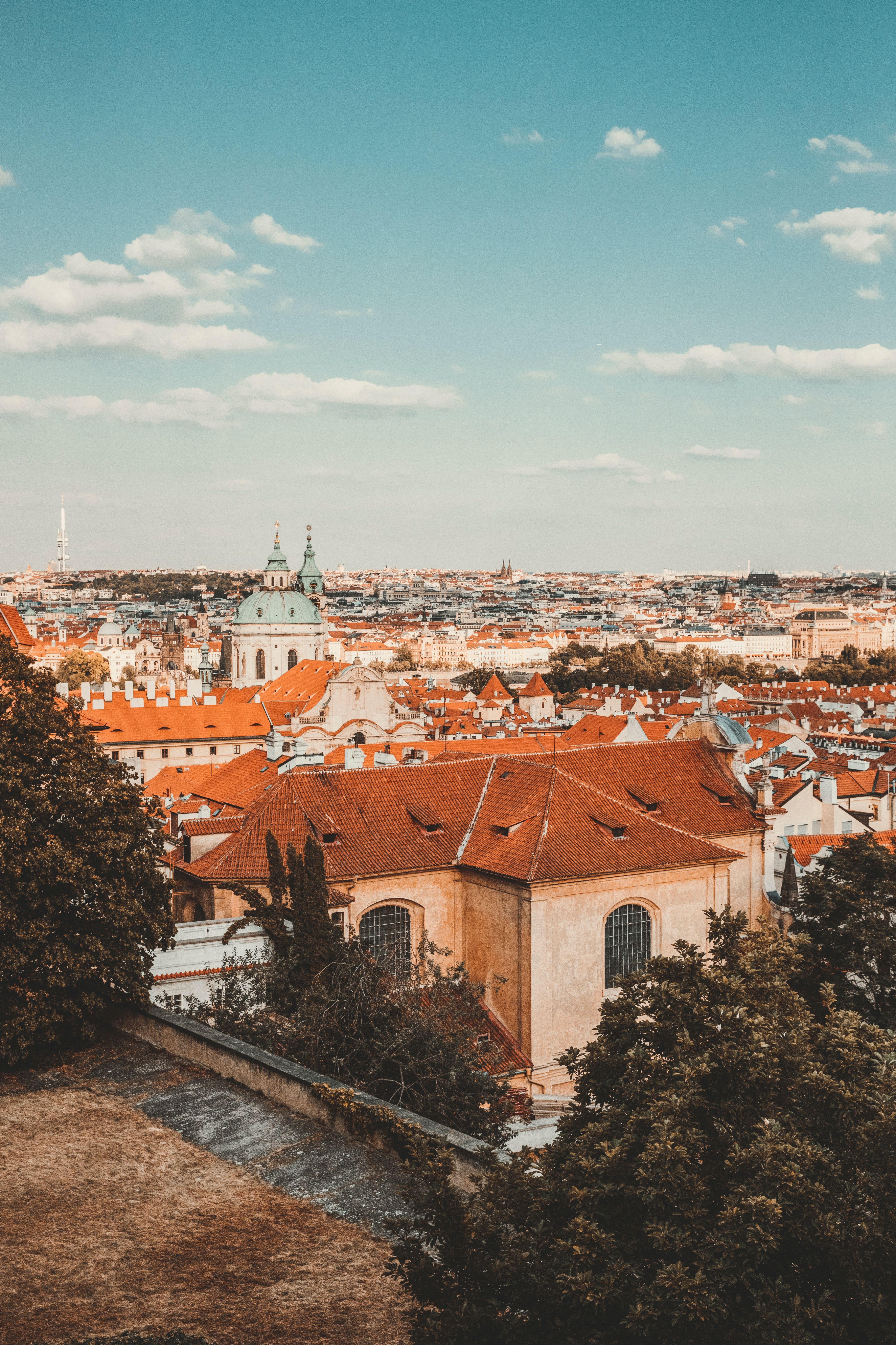 4441x6661 Panorama of Prague with the View of Kajetanske Terasy Garden · Free