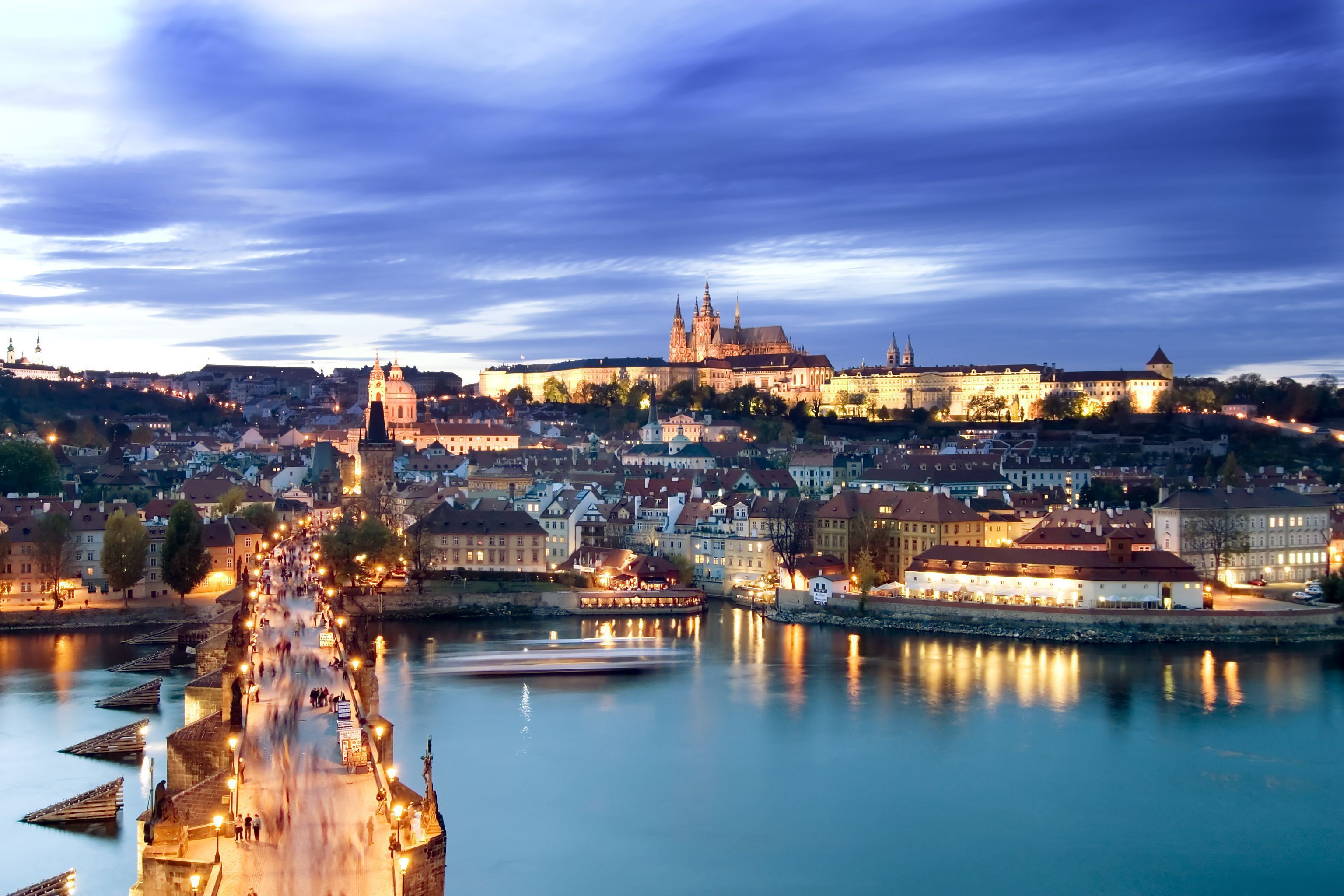 3072x2048 City of Prague: Prague is gorgeous. Officially!