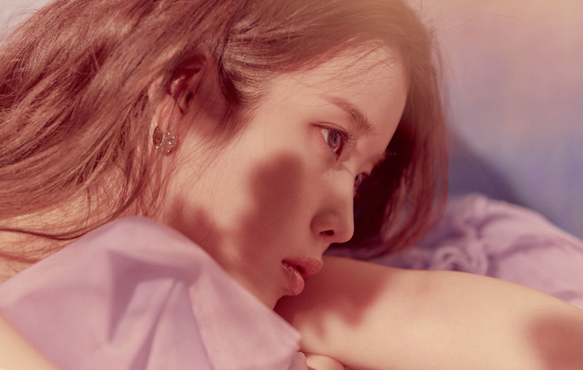 2000x1270 IU reveals she “didn't hesitate” to cut songs from 'LILAC'