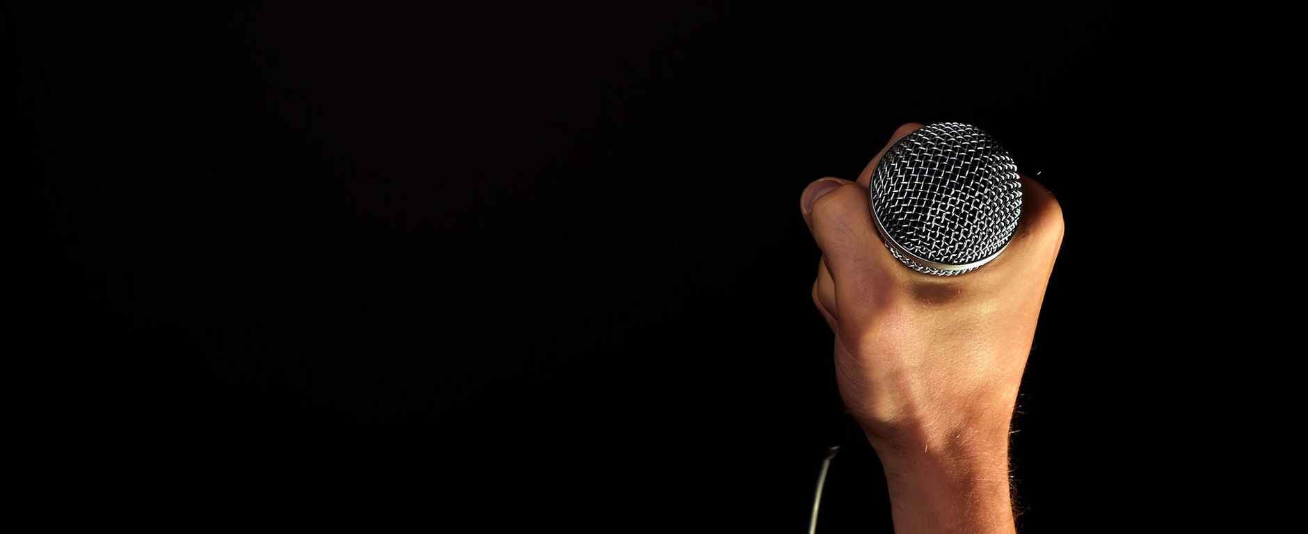 1880x768 Can you start stand up comedy at 40? [THE DEFINITIVE GUIDE]