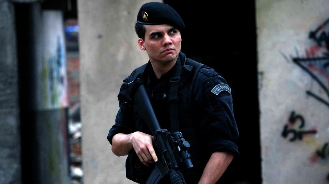 1300x730 Elite Squad Review : Alternate Ending
