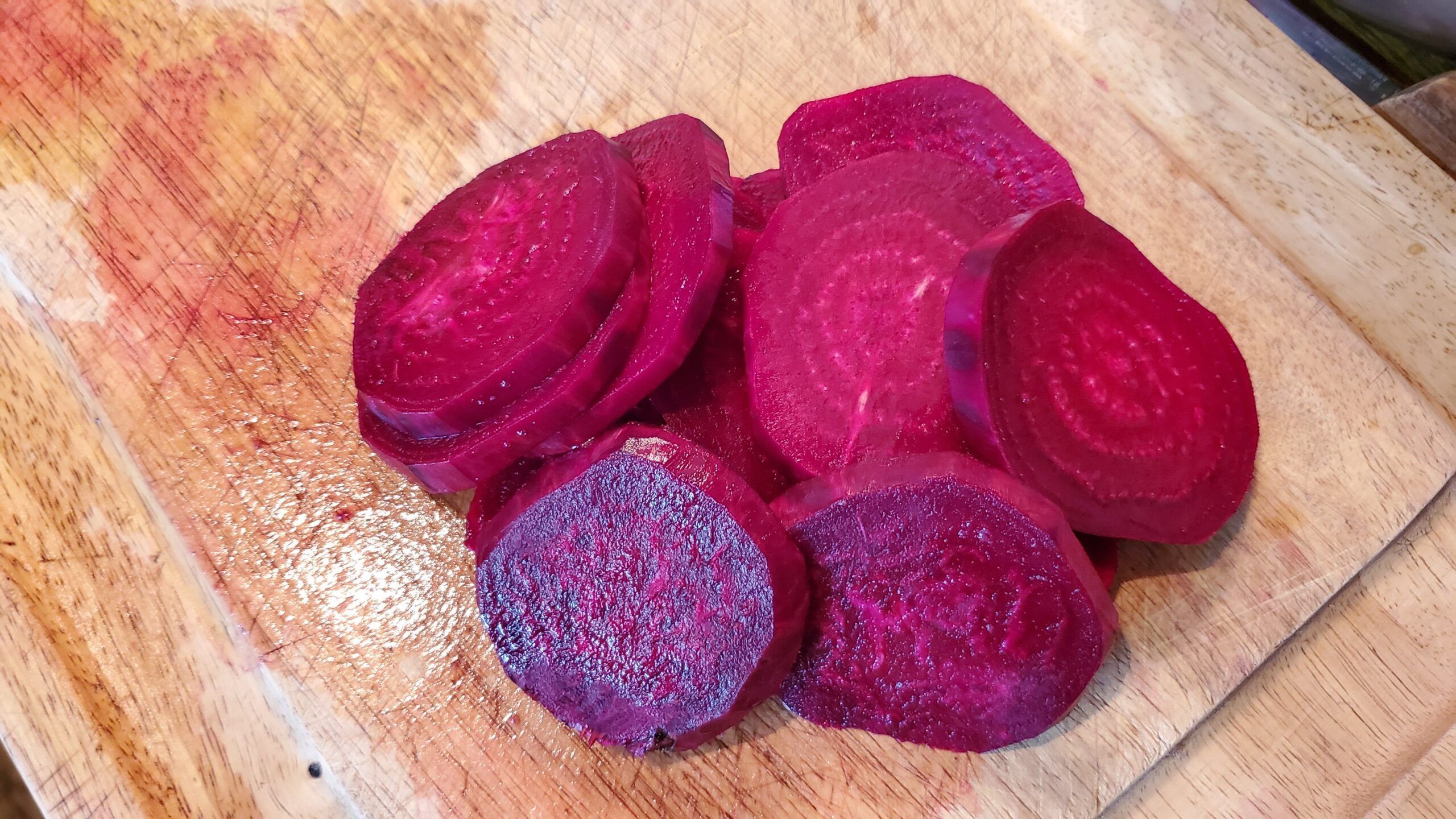 2560x1440 Roasted Beets with Feta and Orange Vinaigrette Recipe