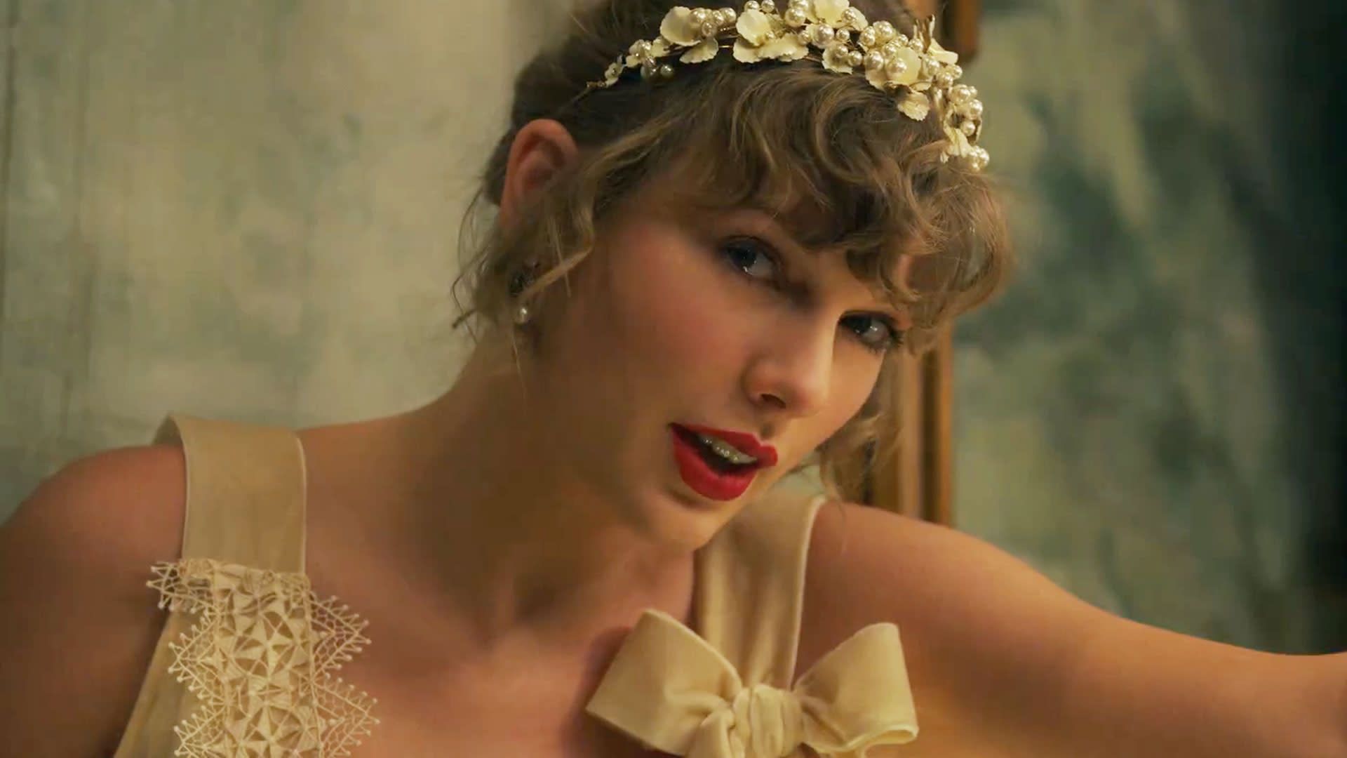 1920x1080 Taylor Swift Drops Hints About Joe Alwyn Relationship In 'Willow' Music Video: 'That's My Man'