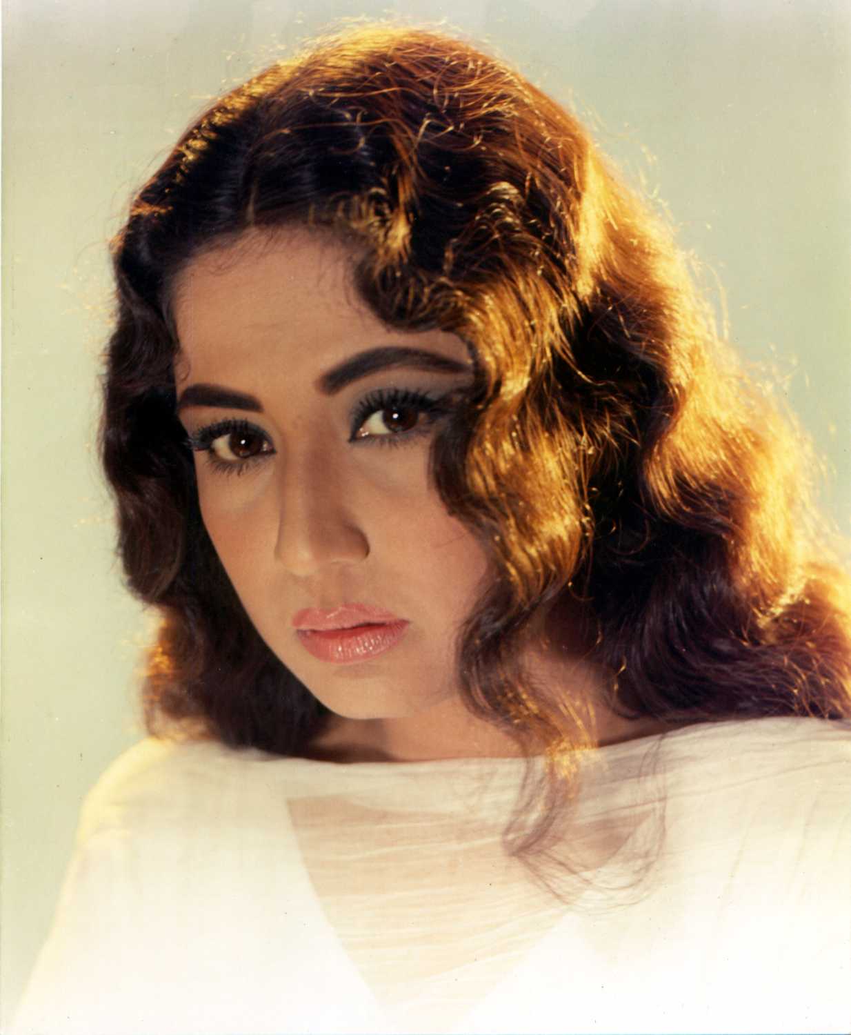 1234x1500 Remembering Meena Kumari the poet