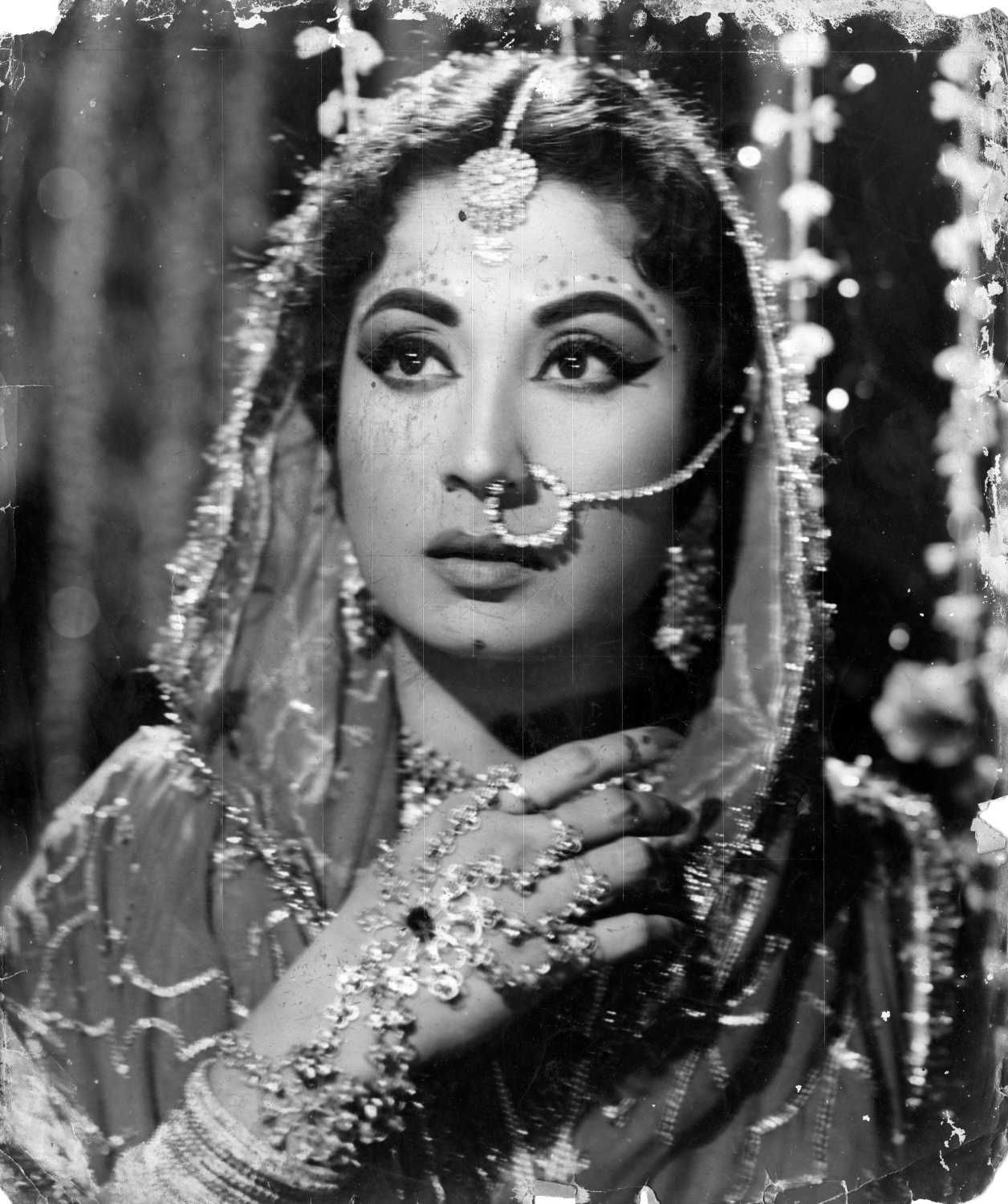 1256x1500 Meena Kumari used to wear her roles like a dress'