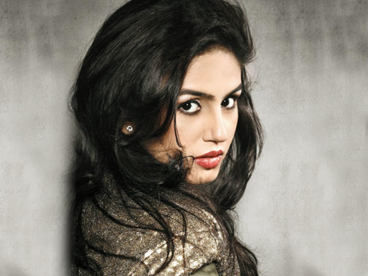 1200x900 Huma Qureshi To Play Meena Kumari?