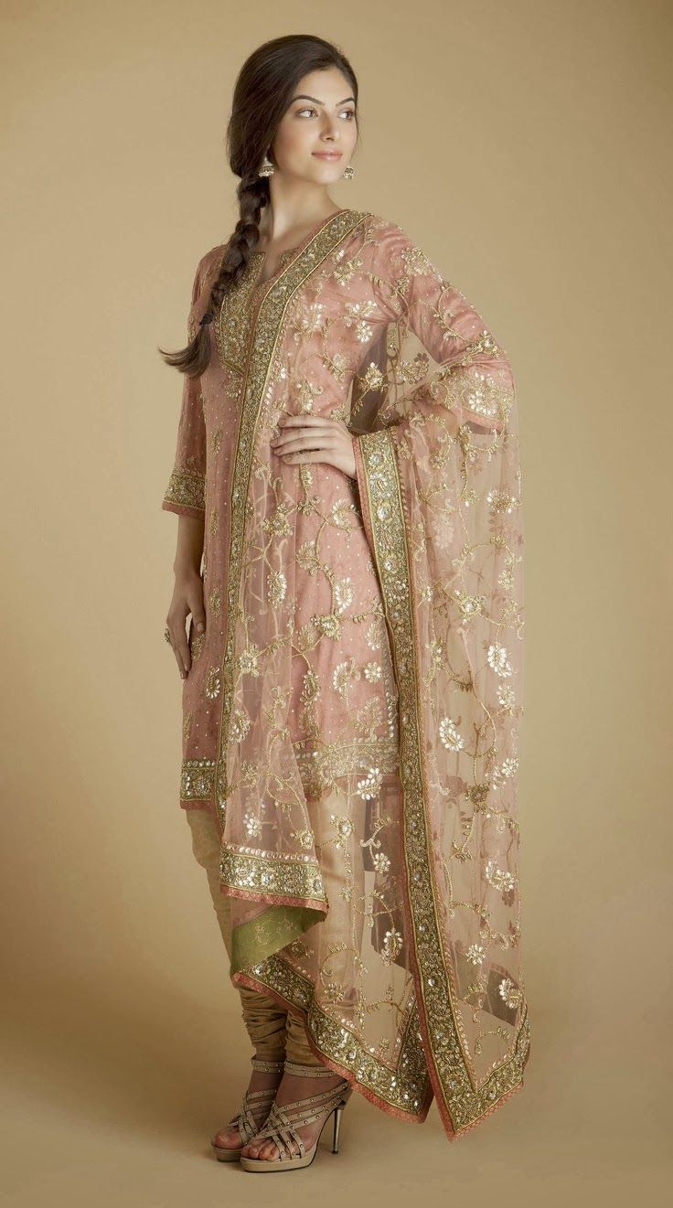736x1321 Ladies Suits And Sarees Wallpaper