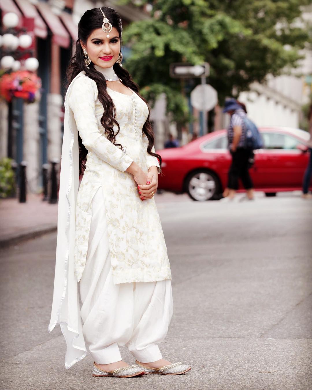 1080x1349 Punjabi Dress Wallpaper