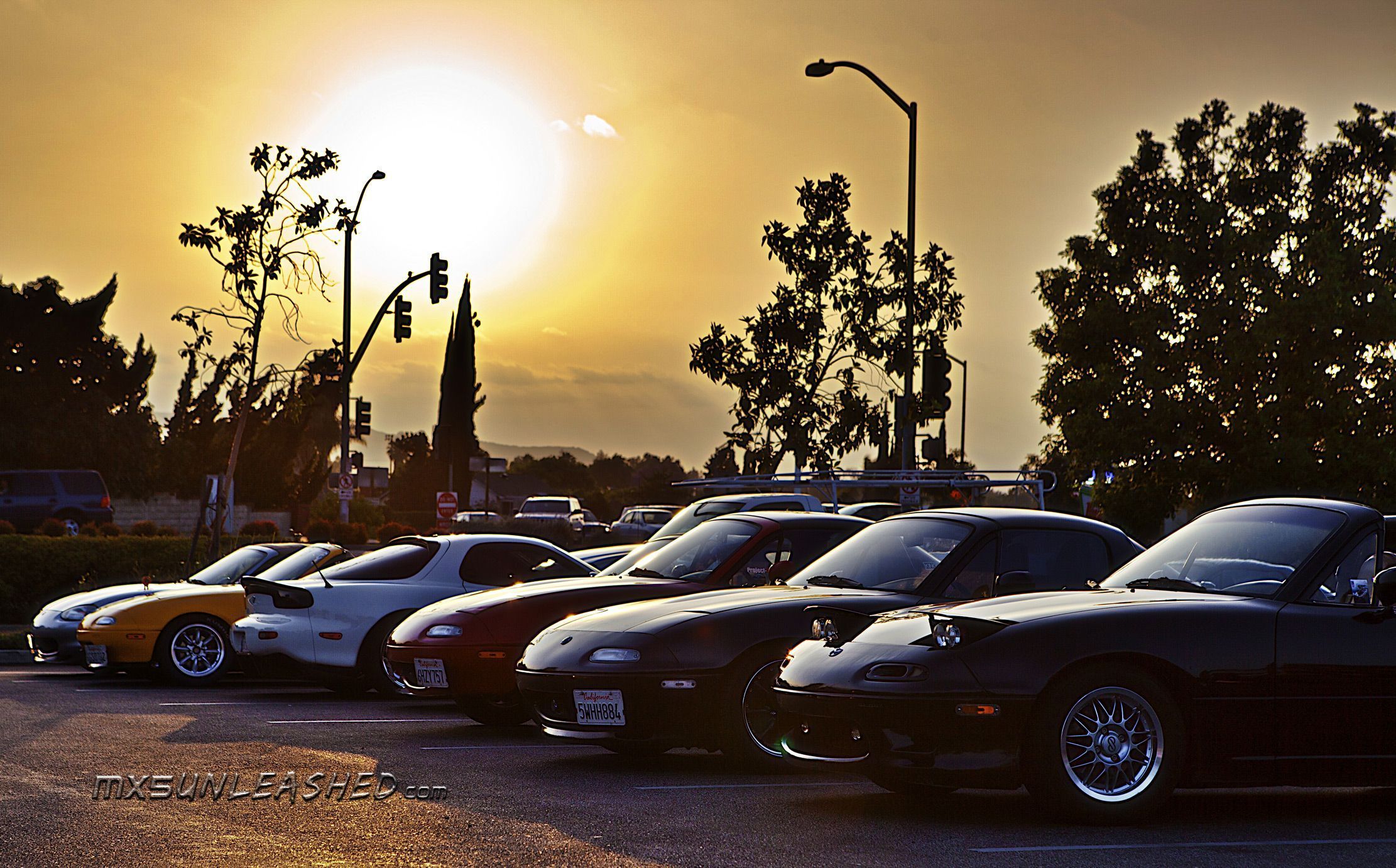 2222x1382 Awesome MX5 / Miata