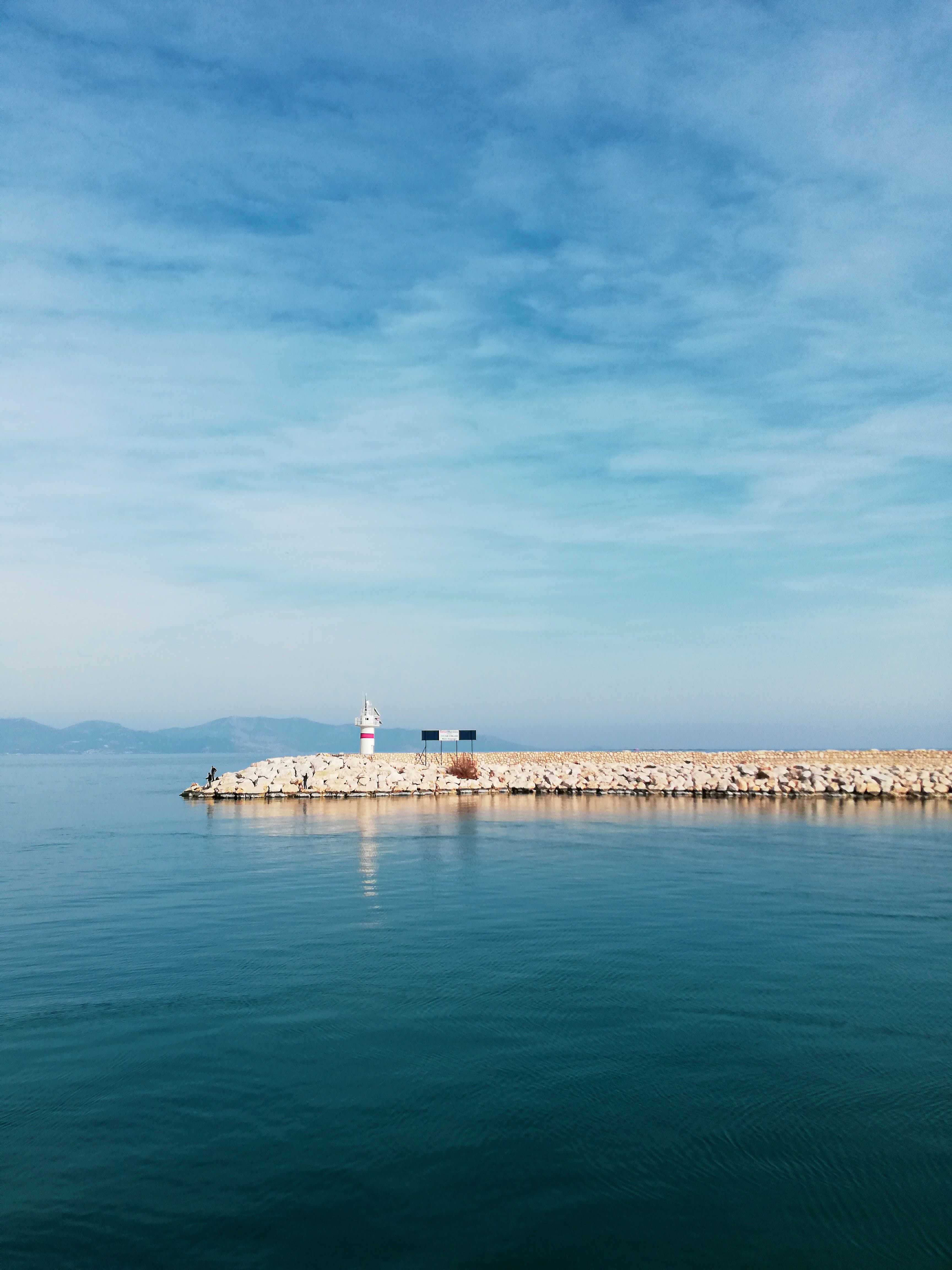 3456x4608 Coatzacoalcos West Breakwater Lighthouse in Veracruz, Mexico · Free