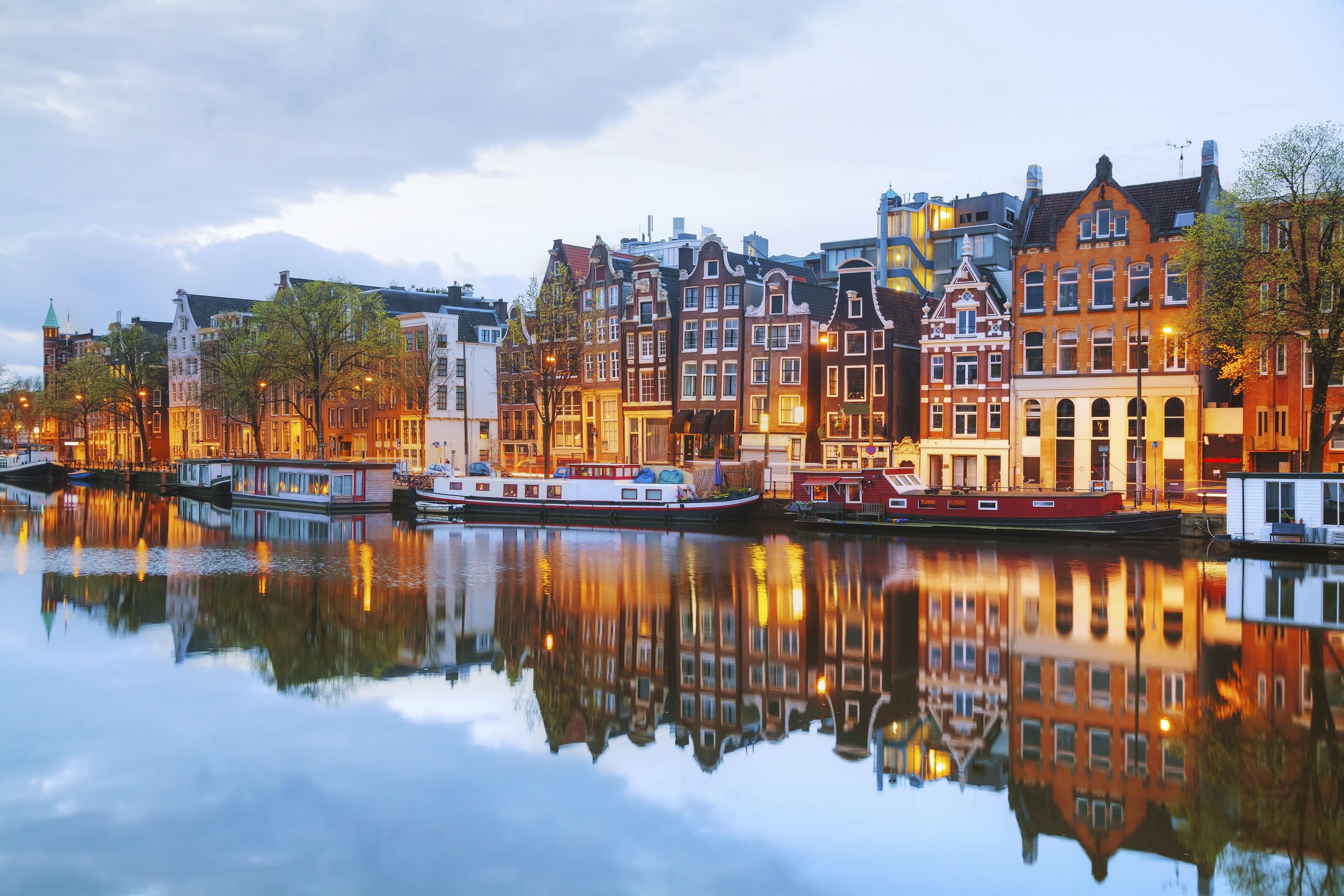 Amsterdam Wallpapers Top Free Amsterdam Backgrounds Wallpaperaccess