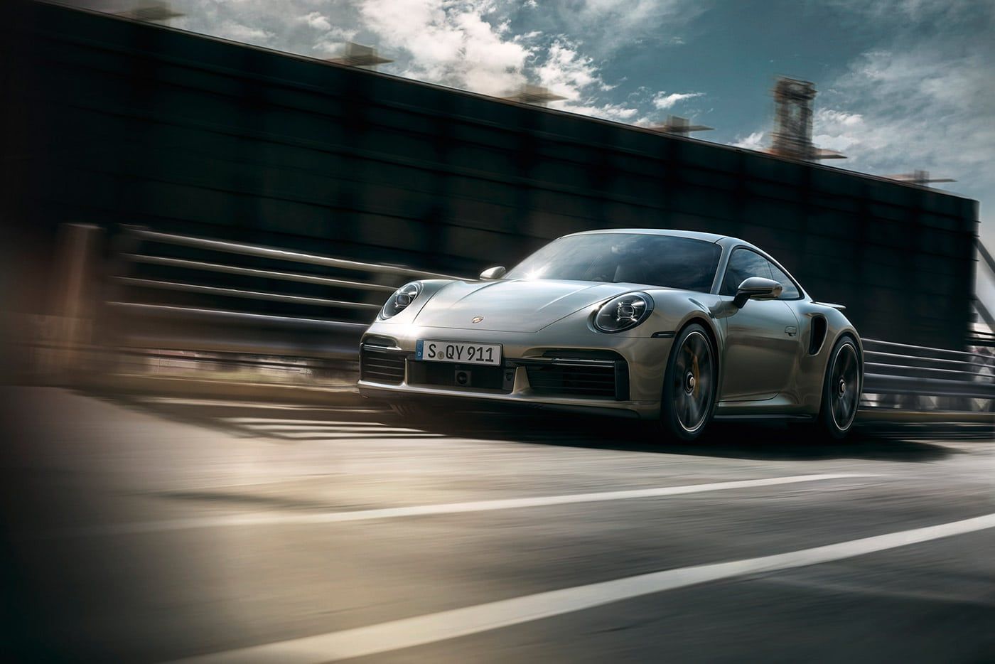 1400x934 Rent a Porsche 992 Turbo (S) in Europe