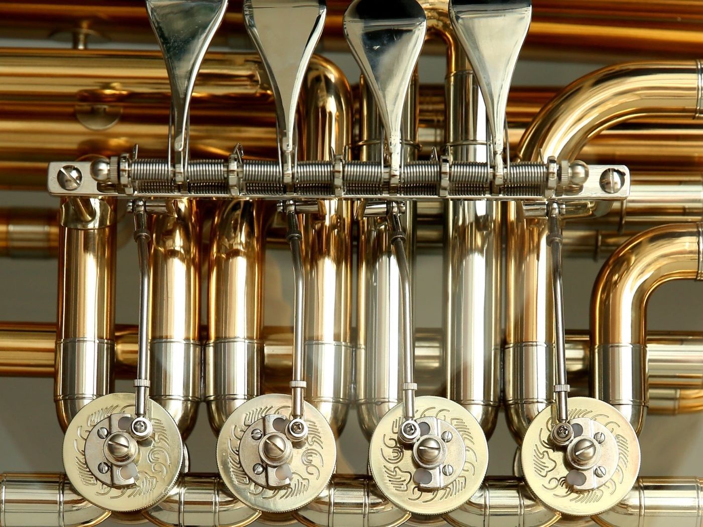 1400x1050 Facts about the Tuba